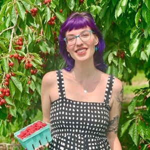 Meet your Posher, Eva